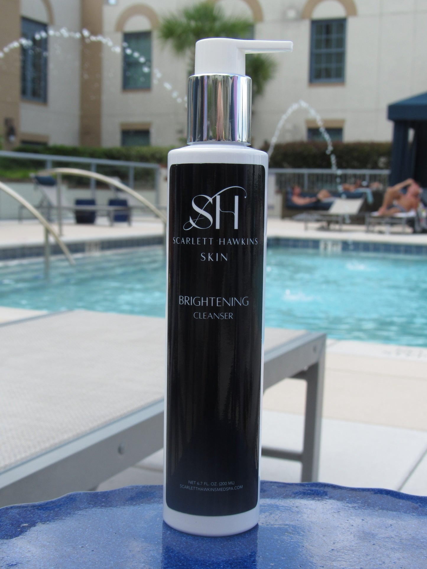 SH SKIN Brightening Cleanser